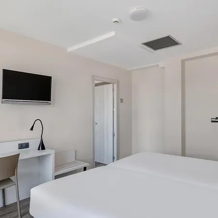 B&B Hotel Vigo Hotel 3*