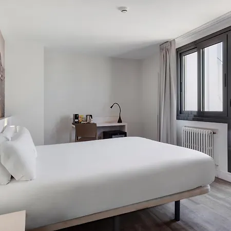 ホテル B&B ホテル ビーゴ 3*