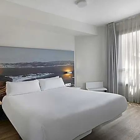 Hotel B&B Hotel Vigo 3*