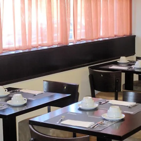 Hotel B&B Hotel Vigo 3*