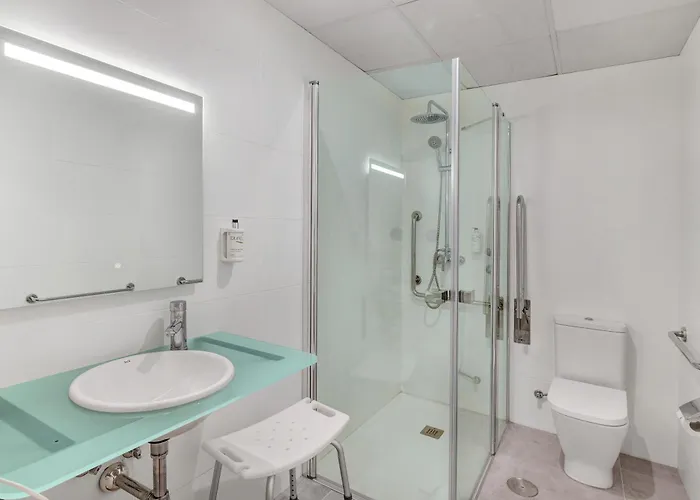 B&B Hotel Vigo Отель Виго