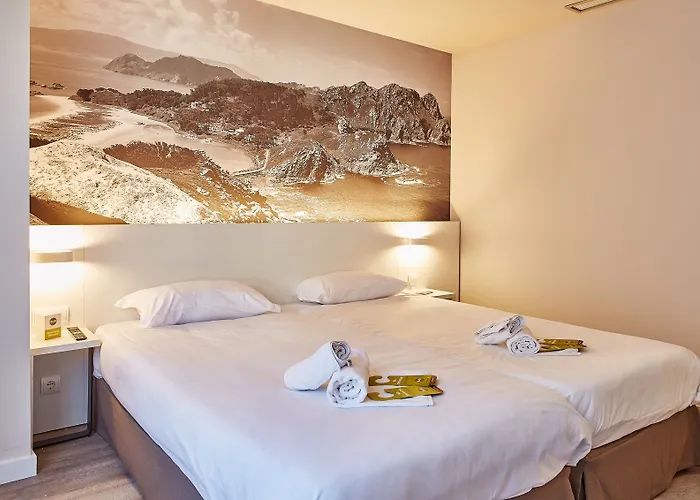 B&B Hotel Vigo Отель