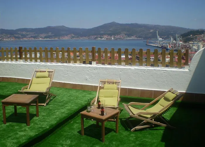 Отель B&B Hotel Vigo Виго