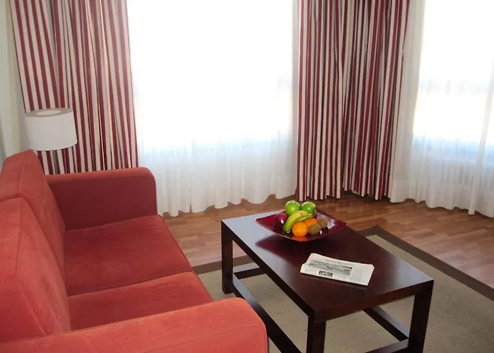 B&B Hotel Vigo 3* Виго