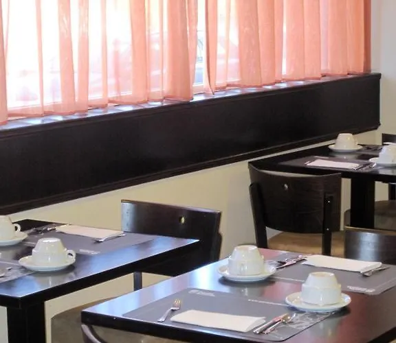 Отель B&B Hotel Vigo 3*