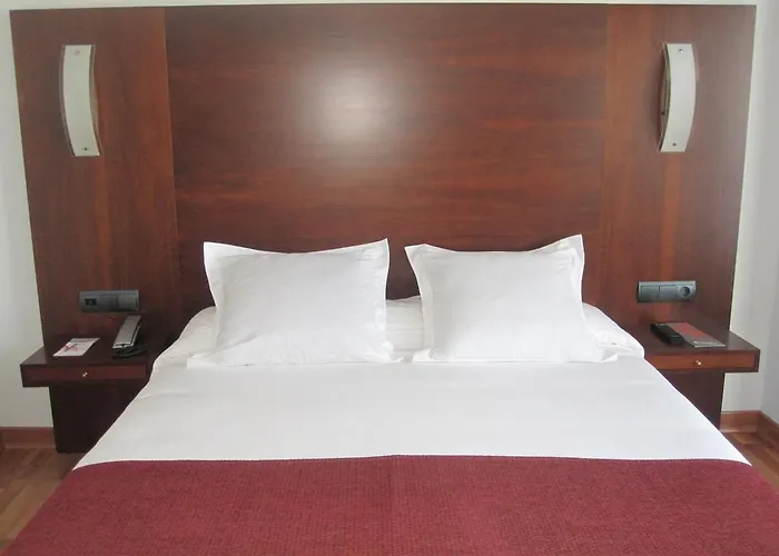 B&B Hotel Vigo Виго